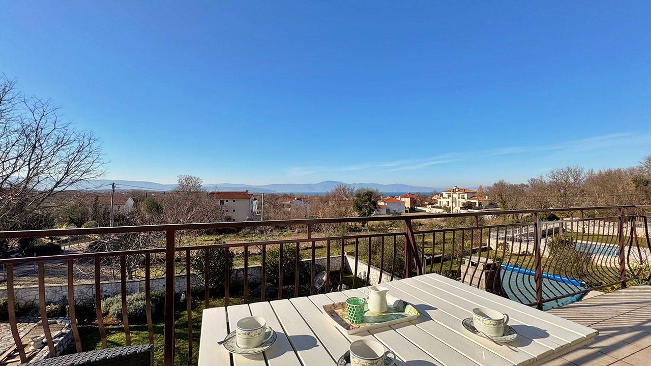 Ganze Ferienwohnung, Ferienwohnung für 4 Personen (80 m²) in Malinska in Malinska-Dubašnica, Krk