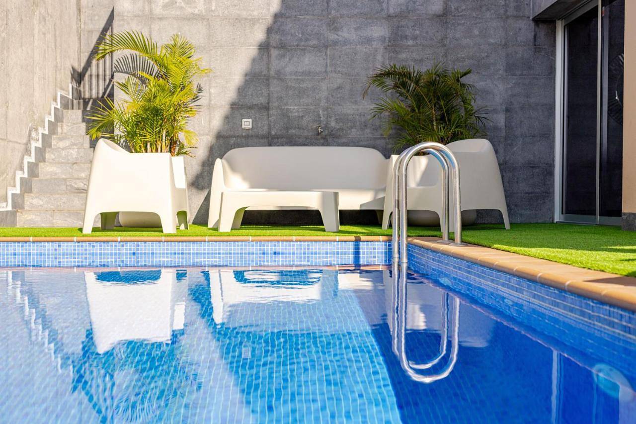 Villa Atlantic Blue - Private Heated Pool and Ocean Views in Cuesta de la Villa, Santa Úrsula