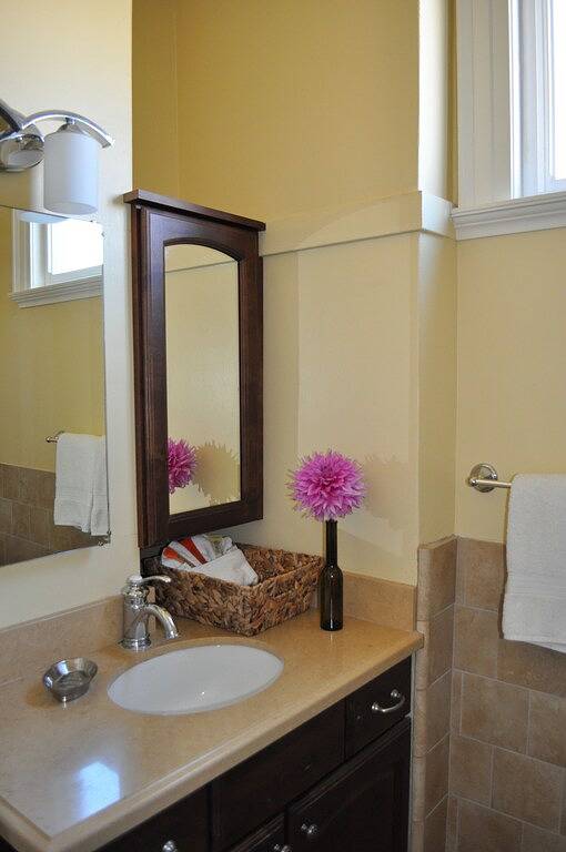 Wunderschön dekoriertes Stadthaus, 2 Blocks vom Platz entfernt. Ab $ 215 Nacht, Nebensaison in Sonoma, California North Coast