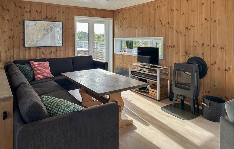 Ferienhaus für 6 Personen mit Garten in Risør