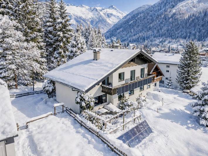 Ferienhaus für 10 Personen, mit Balkon und Terrasse sowie Garten in Lieser-Maltatal