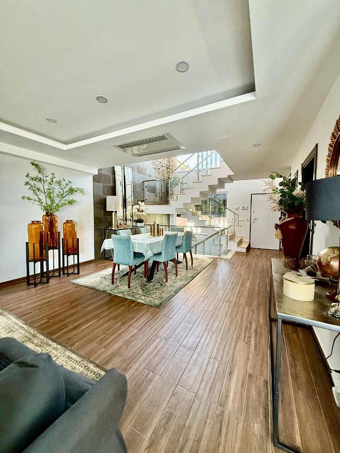 Casa de férias para 10 pessoas, com jardim e vista e ainda piscina em Corroios