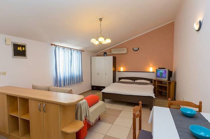 Bungalow für 2 Personen, mit Terrasse, mit Haustier in Poreč - 3