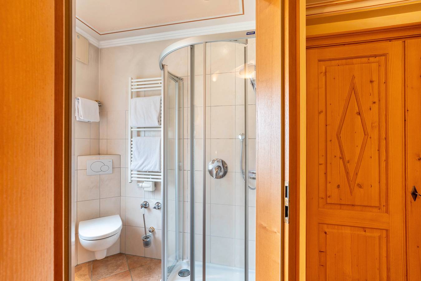 Landhauszimmer 'Wachtelnest' mit Bergblick und Wlan in Bühlertal, Mittlerer Schwarzwald