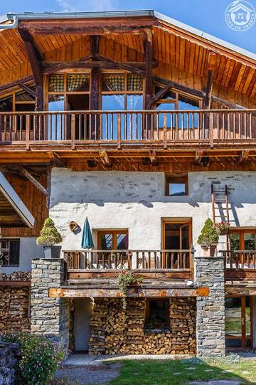 Gîte pour 4 personnes, avec jardin à Bellentre