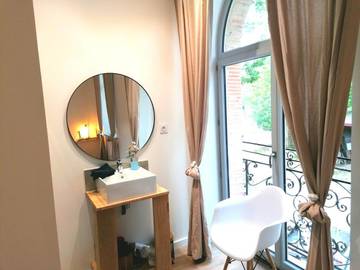 Gîte pour 9 personnes, avec piscine et terrasse à Lempaut