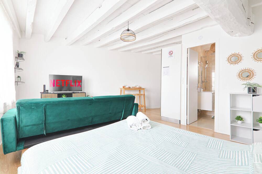 Apartamento entero, Évasion Urbaine : Studio Cosy à Deux Pas de la Nature in Étampes, Essonne