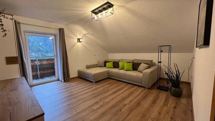 Ferienwohnung für 7 Personen, mit Balkon und Terrasse sowie Ausblick in Kauns