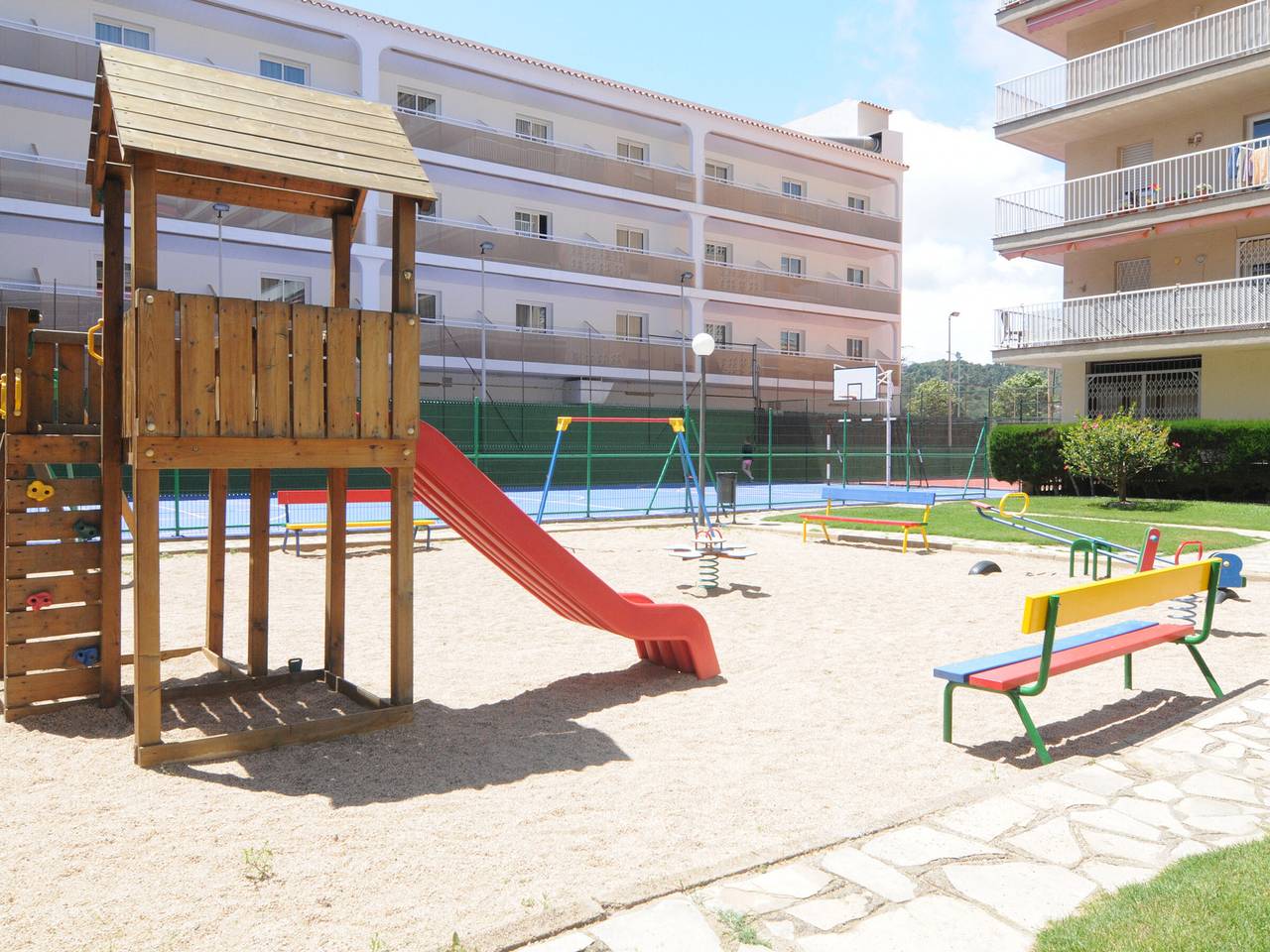 Appartement entier, Appartement charmant avec piscine et Wi-Fi à 50m de la plage, Malgrat de Mar in Malgrat de Mar, Costa del Maresme