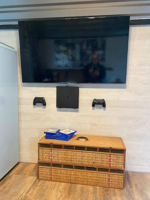 Gleis 2, Waggon mit Ofen, optional mit Whirlpool und Sauna in Dahlem, Rureifel (Nordrhein-westfalen)
