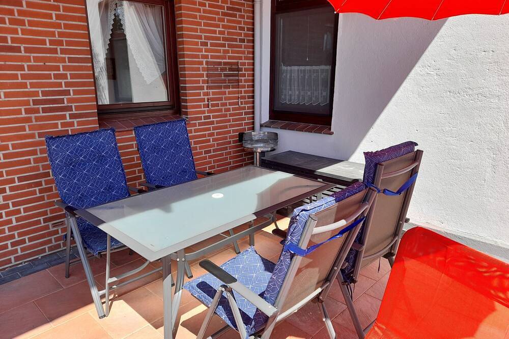 Ganze Wohnung, Ferienwohnung - Haus Am Diek - direkt am Weserradweg in Unterweser, Elsfleth
