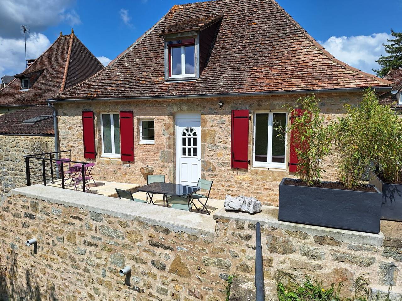 Gîte Le Pigeonnier avec jardin clos, entre Padirac et Rocamadour in Miers, Massif central