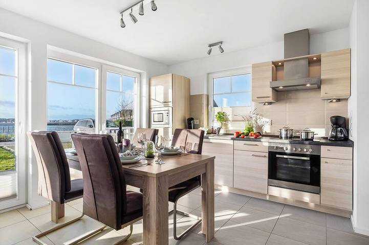 Strandhaus für 4 Personen, mit Balkon und Sauna sowie Garten, mit Haustier in Olpenitz