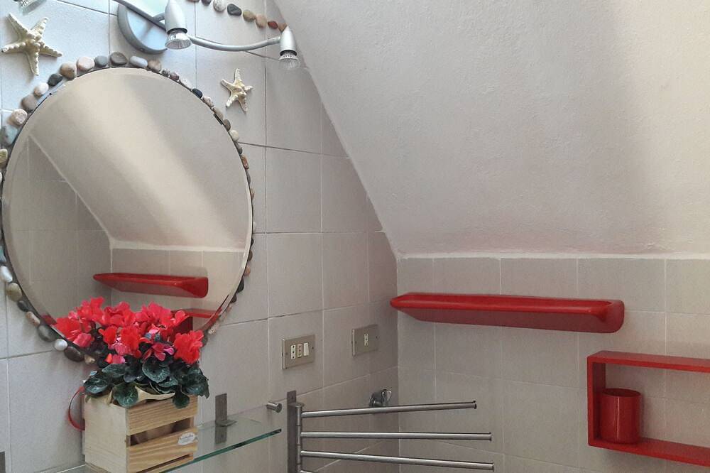 Villa with garden surrounded by greenery a stone's throw from the sea in Santa Margherita di Pula, Pula region