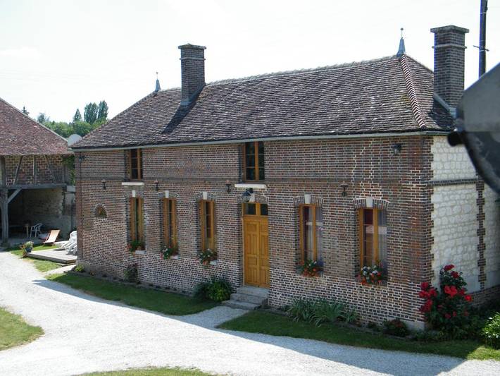 Le Bas du Buisson Fermé in Bucey-en-Othe, Aube