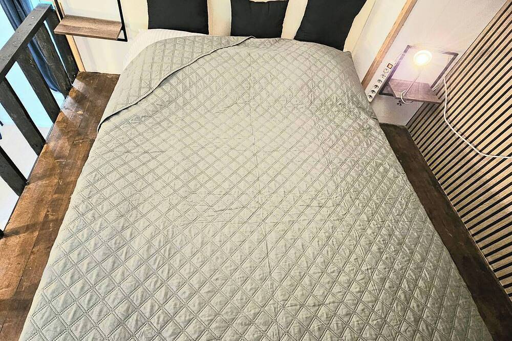 Entire apartment, Duplex 15 min from train station, Montluçon historic center in Montluçon, Montluçon region