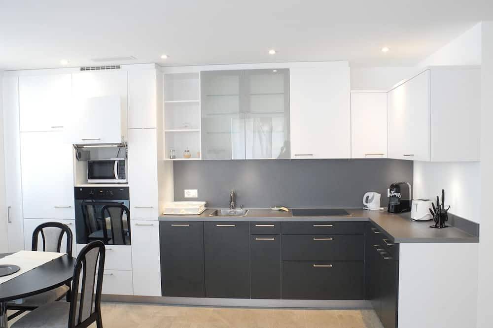 Geheel appartement, Modern, New 3. 5 kamer appartement in Brig met een prachtig uitzicht op de bergen in Brig (Wallis), Walliser Alpen