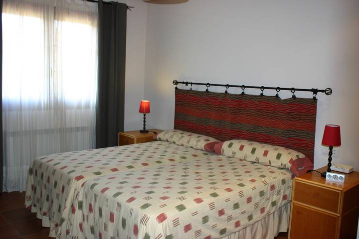 Casa rural para 8 personas, con terraza además de vistas y jardín en Las Merindades - 4