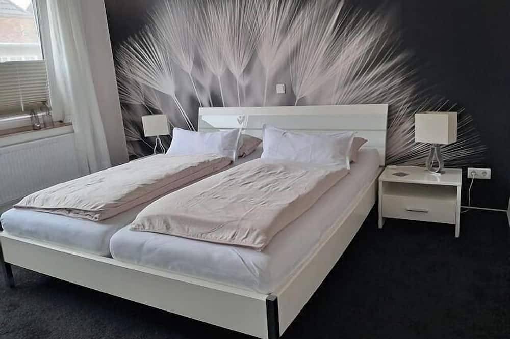 Ganze Wohnung, \"Urlaub- schön und apart\" I hafennah & ruhig gelegen in Husum, Nordfriesland