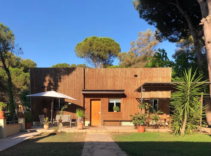 Villa for 6 people, with garden and pool - 1