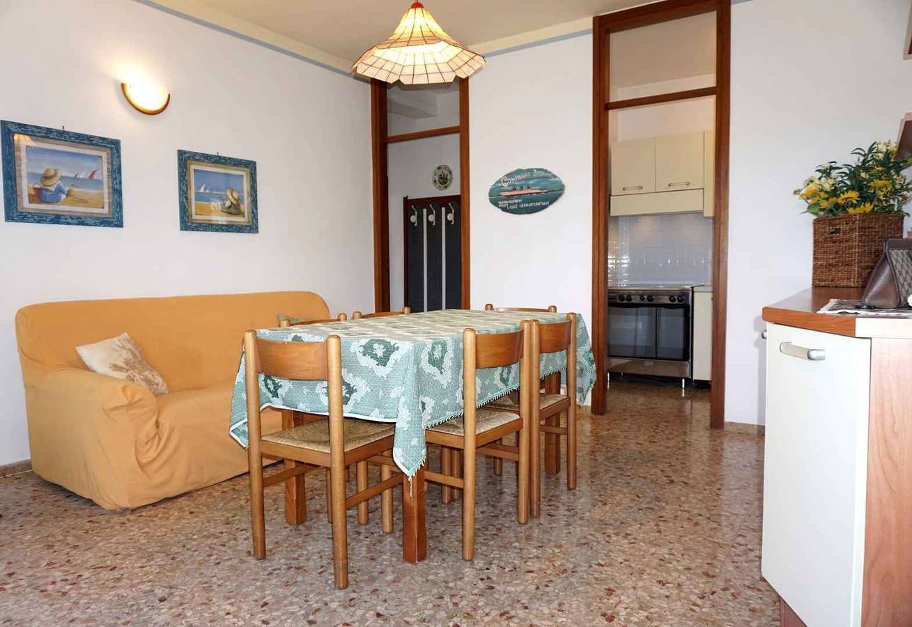 Appartement de vacances entier, Appartement de vacances 150 m de la mer et avec air conditionné  in Porto Santa Margherita, Caorle