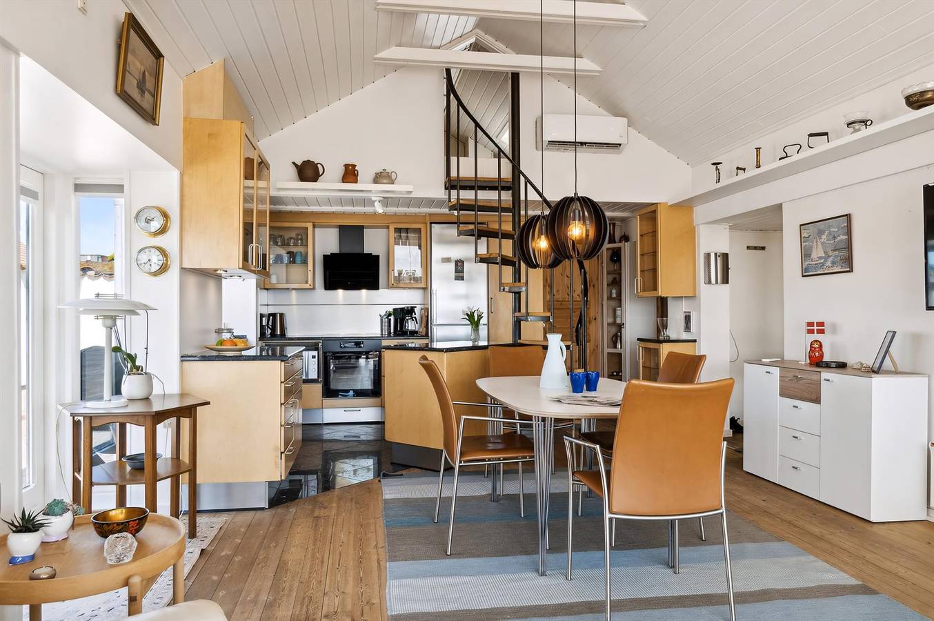 Home in Rønde with Wifi in Følle Strand, Süddjursland