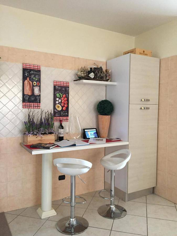 Appartamento per 6 persone, con Balcone e Terrazza nonché Giardino e Piscina ad Oristano