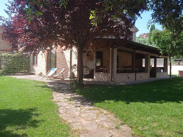 Chambre d’hôte pour 9 personnes, avec Terrasse ainsi que Jardin et Vue dans Marche - 3