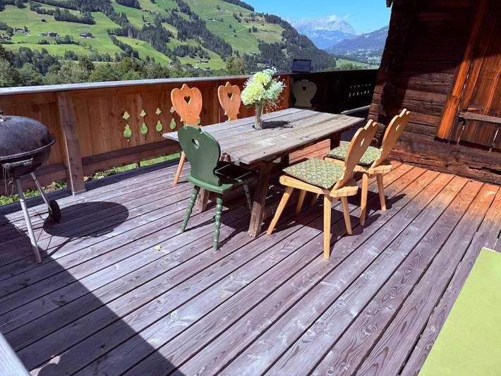 Chalet für 9 Personen, mit Balkon und Terrasse sowie Garten und Ausblick in Jochberg