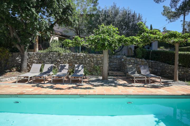 Gîte pour 8 personnes, avec piscine à Flayosc - 3