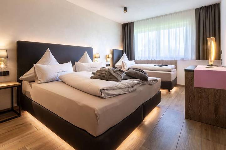 Bauernhof für 12 Personen, mit Balkon und Pool, mit Haustier am Forggensee - 2