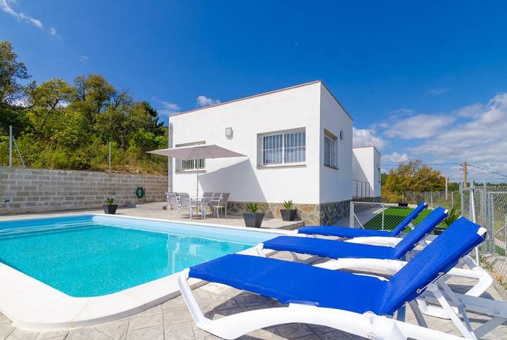 Casa rural para 6 personas, con terraza en Massanet de la Selva - 2