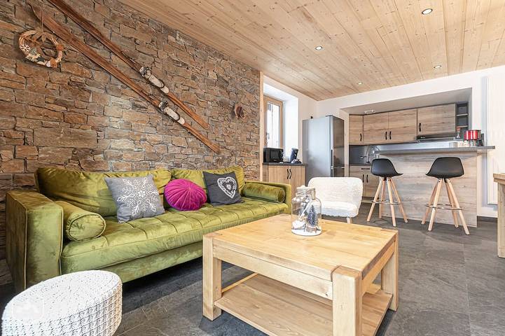 Gîte pour 8 personnes, avec balcon dans Office De Tourisme De Termignon