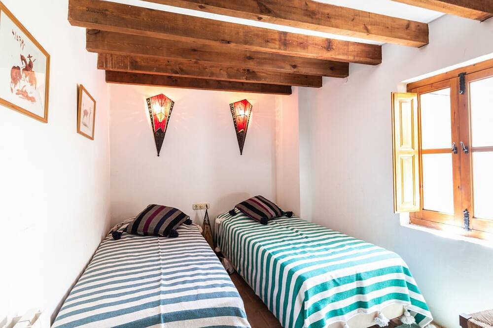 Molino de aceite reconvertido con piscina privada in Melegís, El Valle