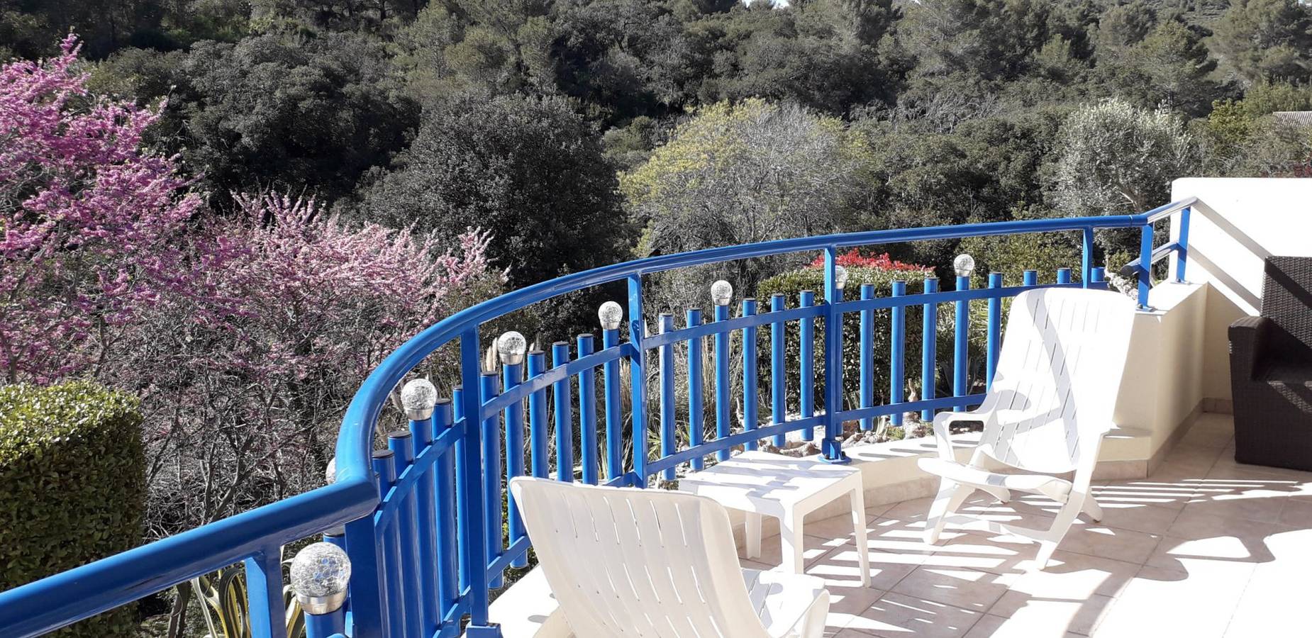 Appartement entier, Cosy 40 m², 4 pers. vue mer, 100 m de la plage, Wifi, 2 terrasses in Saint-Raphaël, Massif de l'Esterel