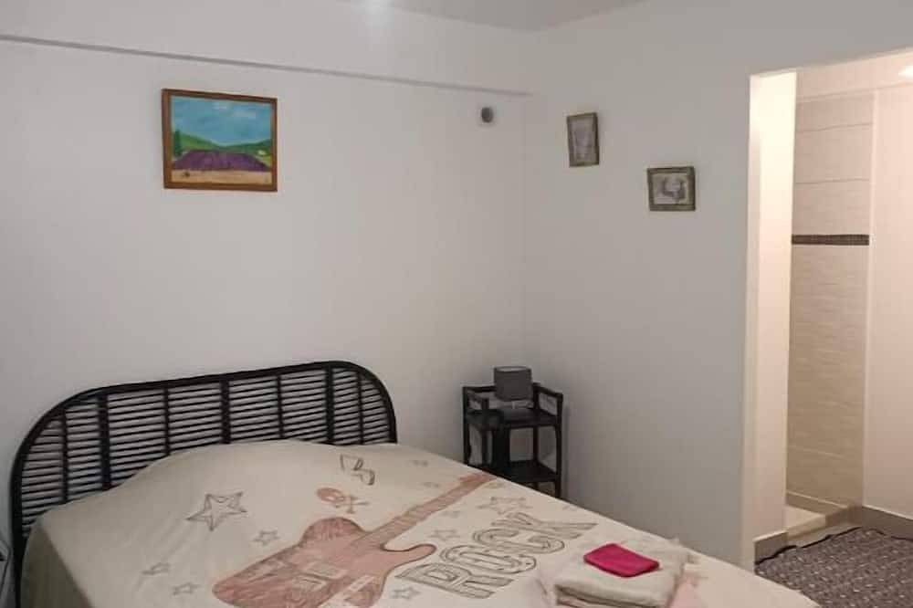 Apartamento entero, Appartement T3 en Rez-de-jardin Dans son Écrin de Verdure in Sainte-Lucie de Porto-Vecchio, Zonza