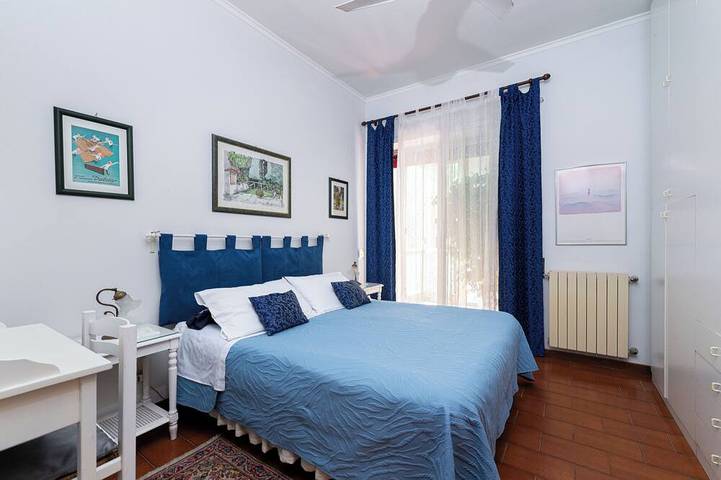 Ganze Wohnung, \"Welcome Home\" Wohnung 5 Minuten vom Meer und 25 Minuten von Rom entfernt in Ostia, Rom