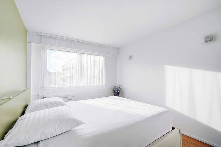 Apartamento entero, Amplio apartamento de 3 habitaciones y 6 baños en Charenton in Charenton-le-Pont, Valle del Marne