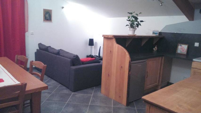 Gîte pour 7 personnes, avec vue et jardin à Selonnet - 3