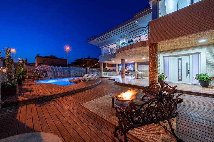 Casa rural para 8 personas, con Balcón además de Jacuzzi y Jardín en Aleixar - 3