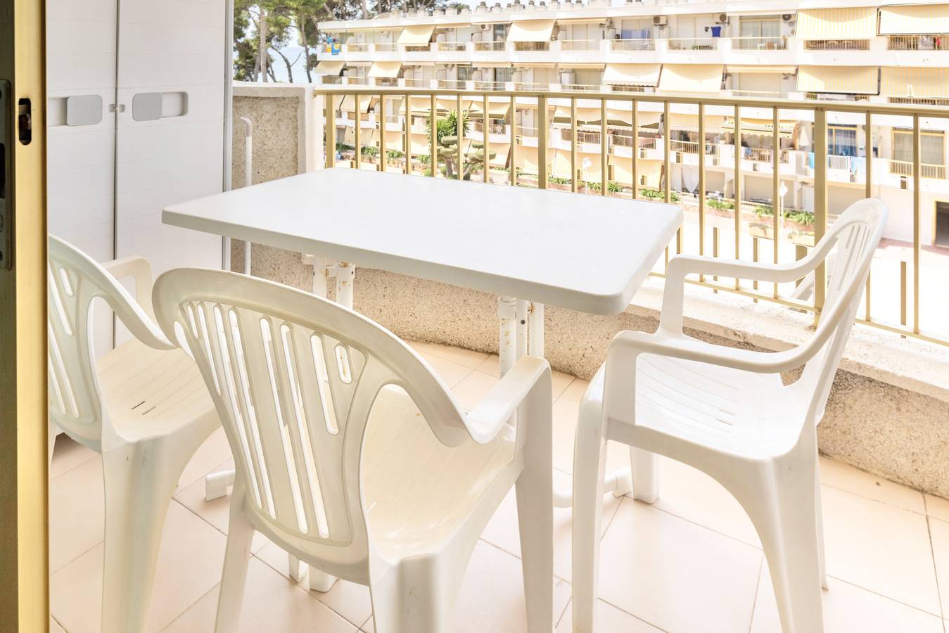 Estudio entero, El Barco in Vilafortuny, Cambrils