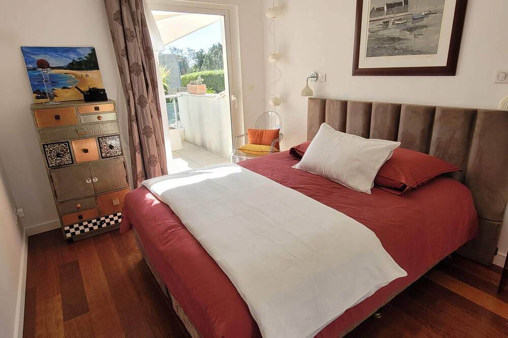1 B&B with private Swimming Pool in a villa in Salon de Provence in Salon-de-Provence, Aix-en-Provence e dintorni