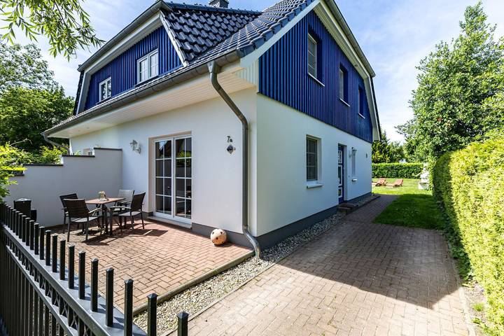 Ferienhaus für 4 Personen, mit Terrasse und Garten in Born a. Darß