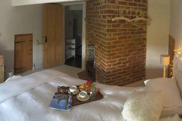 Log Cabin for 4 People in Hastings, High Weald, Photo 3