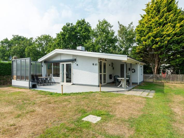 Ferienhaus für 5 Personen, mit Terrasse und Garten in Sint Maartensvlotbrug