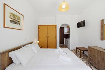 Studio voor 2 Personen in Corfu, Griekenland, Afbeelding 4