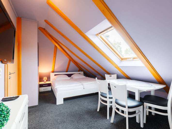 Ferienhaus für 8 Personen, mit Terrasse und Garten am Achterwasser - 4