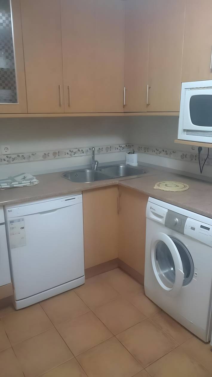 Country House 'Río Adaja' with Private Terrace, Balcony and Wi-Fi in El Fresno, Ávila Region