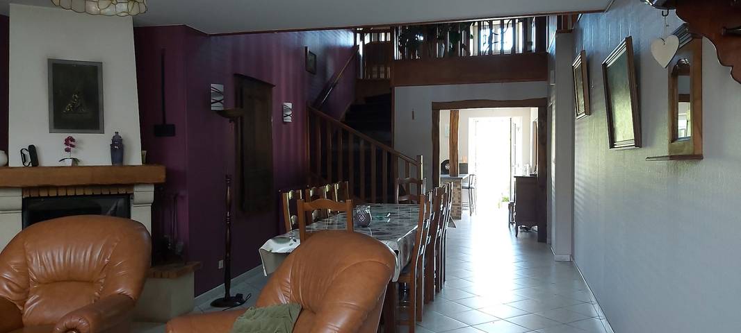 Gîte pour 10 personnes, avec piscine ainsi que jardin et terrasse, animaux acceptés dans Haute-Marne - 4