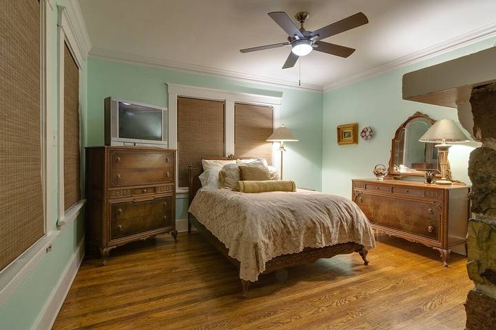 Vacation rental for 5 people, with yard and terrace in Memphis